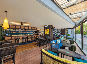 Отель Mamaka by Ovolo