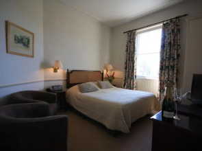 Worsley Arms Hotel