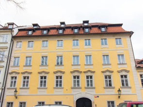 Grand Luxury Apartment Attic Hroznova