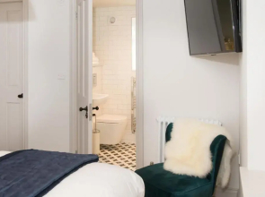 The Burrow by Harrogate Serviced Apartments