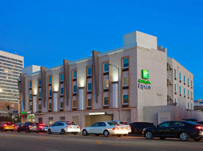 Holiday Inn Express West Los Angeles by IHG