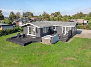 "Orsa" - 80m from the sea in SE Jutland