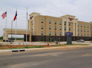 Quality Inn & Suites Pearsall