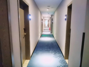 7 Days Premium Hotel Zigong Bus Terminal