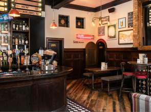 Publove The Rose & Crown