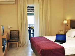 Hotel Plessas Palace