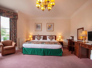 Ashley Hotel