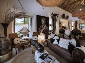 African Flair Boutique Safari Lodge