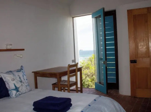 Paradys Oceanfront Submarine-style Holiday Home in Langebaan
