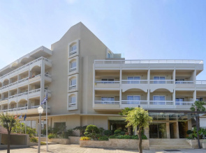 Athineon Hotel