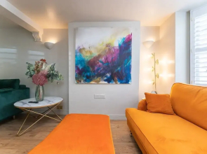 Host Stay Luxe on Margaret Street