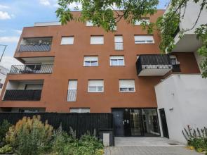 Chic apart with parking Southern Paris