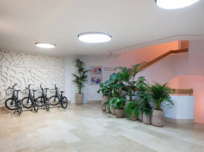 Hm Royal Beach