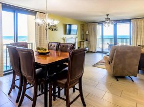 Wind Drift SW 207 - Large Beachfront Unit w/ Spacious Private Balcony!