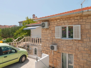 Stunning Apartment in Supetar With Wifi and 2 Bedrooms