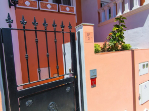 Live Malpais House