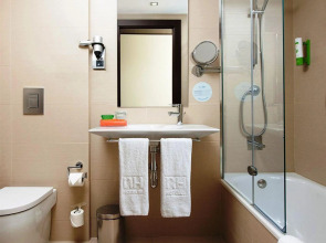 NH Barcelona Diagonal Center