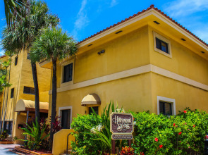 Hollywood Sands Resort