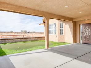 Salton by Avantstay Luxury Desert Estate w/ A Gorgeous Interior, Pool, Patio & Ping Pong!