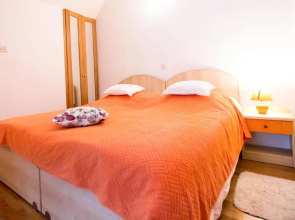 Apartments Kuća Mala