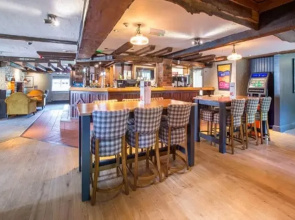 Premier Inn Woking West (A324)