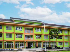 OYO Life 93399 Kos Batulayar