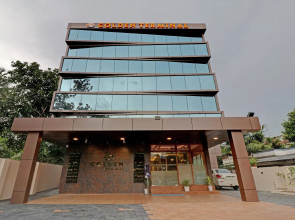 Treebo Golden Terminal, Kochi Airport