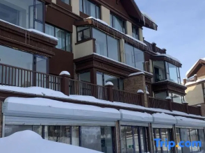 Altai Riverside Shanfeng Homestay (Jiangjunshan International Ski Resort)