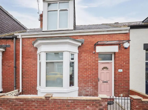 Host Stay 21 in Sunderland