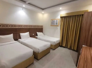 Qiswah star  hotel