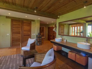 Sunny Vacation Villa 45