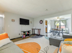 4 Mi to Dtwn: Family Home in Buffalo