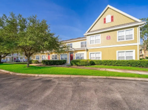 Enchanted Townhome Near Disney Parks 3Br