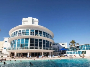 Design Suites at Castle Beach