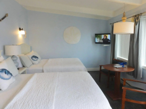 Harborview Inn & RV Park