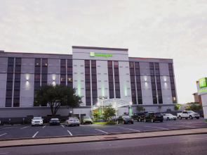 Holiday Inn Alexandria - Downtown by IHG