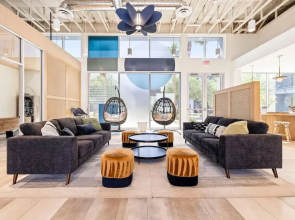 Landing Apartments Glendale