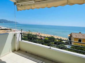 Glyfada beach two floors apartment 2-3 people