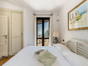 Luxe Cote Stay- Elegant Villa