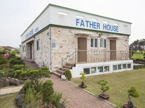 Jeju Father House Pension