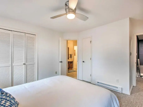 2 Blocks to Skiing & Mtb: Angel Fire Condo