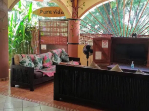 Cool Vibes Beach Hostel