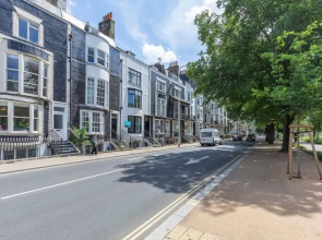 Valley Gardens View - City Centre One Bedroom Apartment