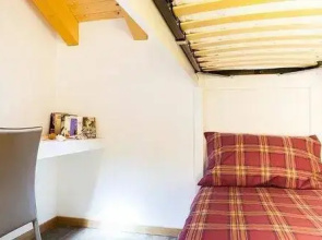 La Fontanina Halldis Apartments