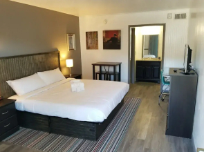 Blue Sky Inn