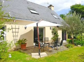 Holiday Home With Garden, Auray