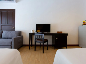 Nai Yang Beach Resort & Spa