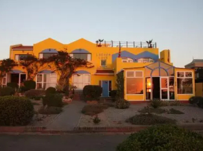 Lagoon Lodge