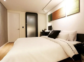 Mari Hotel