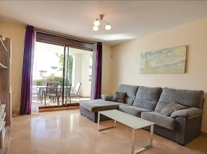 2 Bedrooms Apartment with Garden View